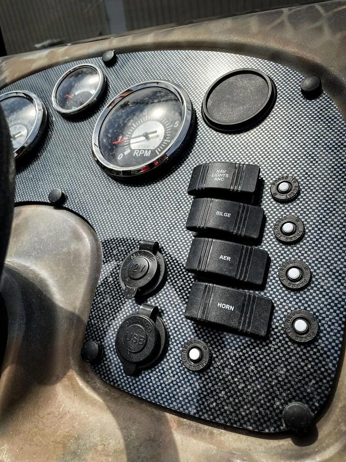 Stalker Side Console