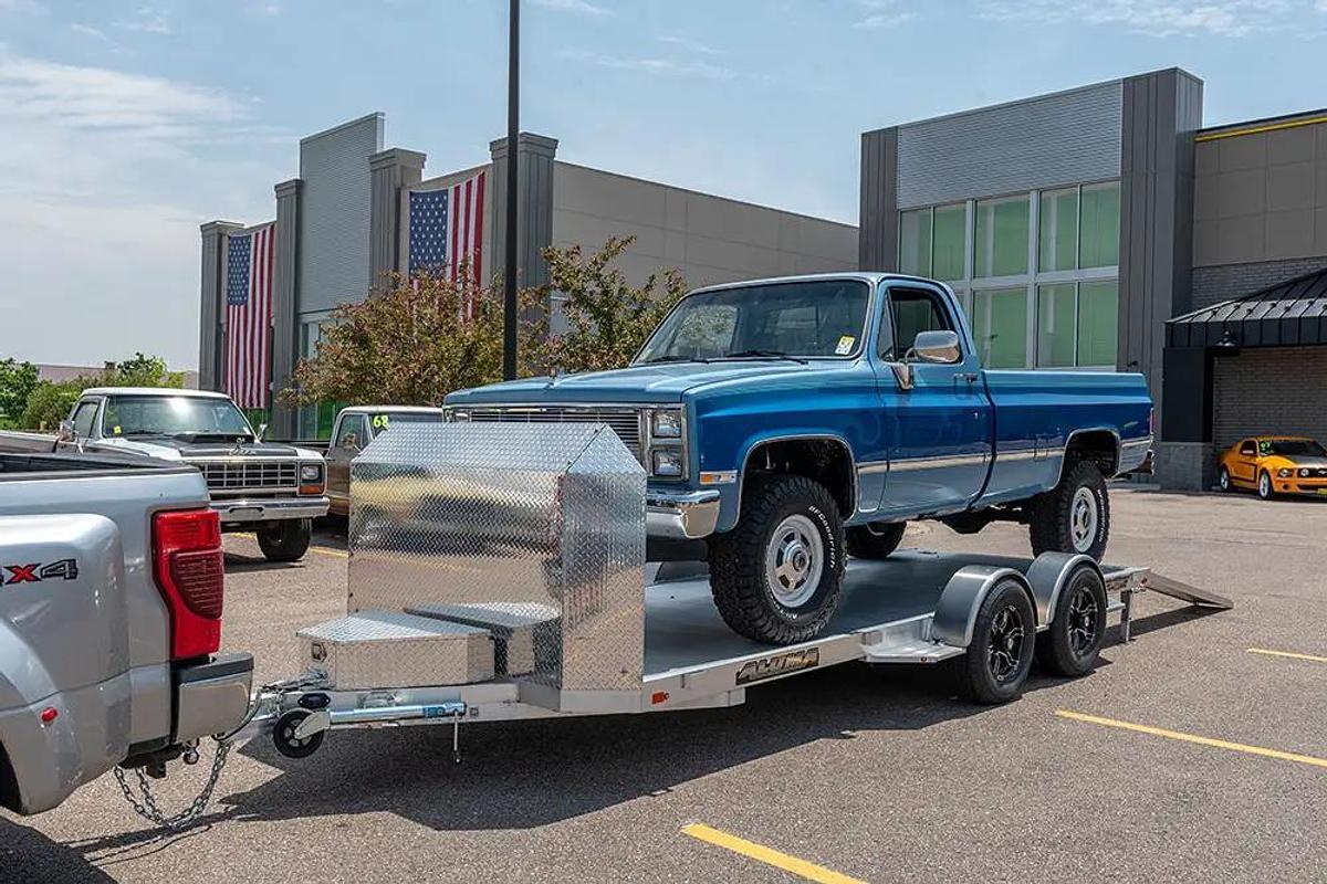 EX-8200 Series Trailers