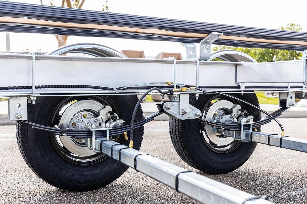 Tandem Aluminum Axle V-Hull