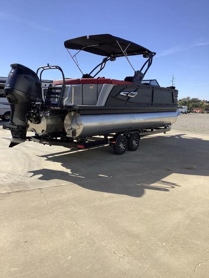 2026 Godfrey Pontoons AquaPatio 255 ULW iMPACT + Package (29 in. Center Tube)