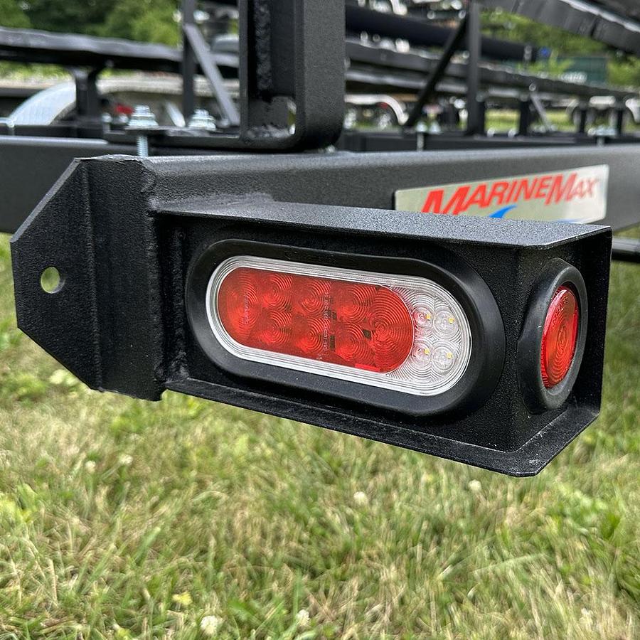 HD6 Pontoon