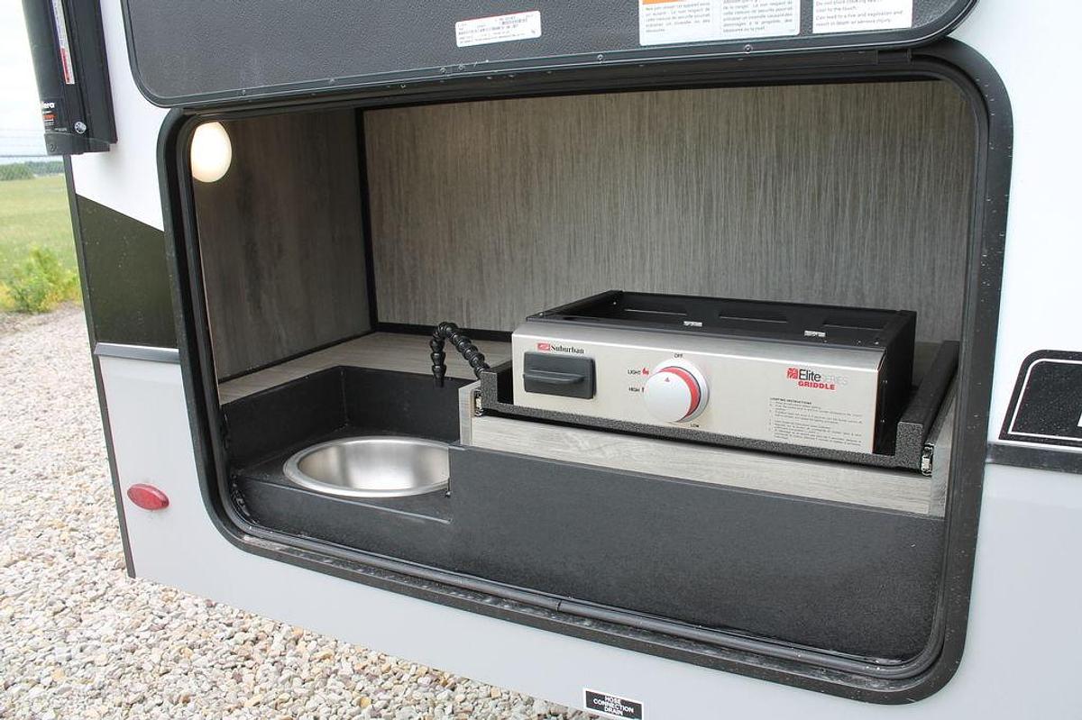 2023 KZ RV Durango Half-Ton D274BHD