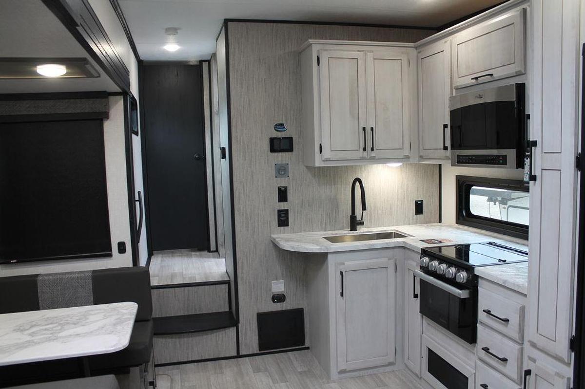 2023 KZ RV Durango Half-Ton D274BHD