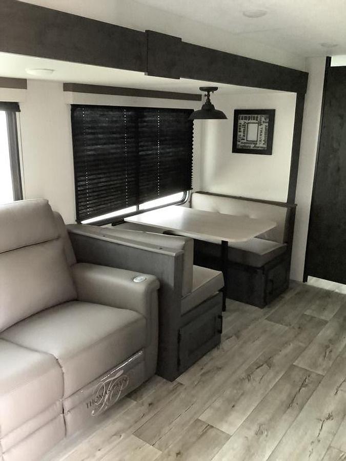 2025 Venture RV Sienna 271 VBH