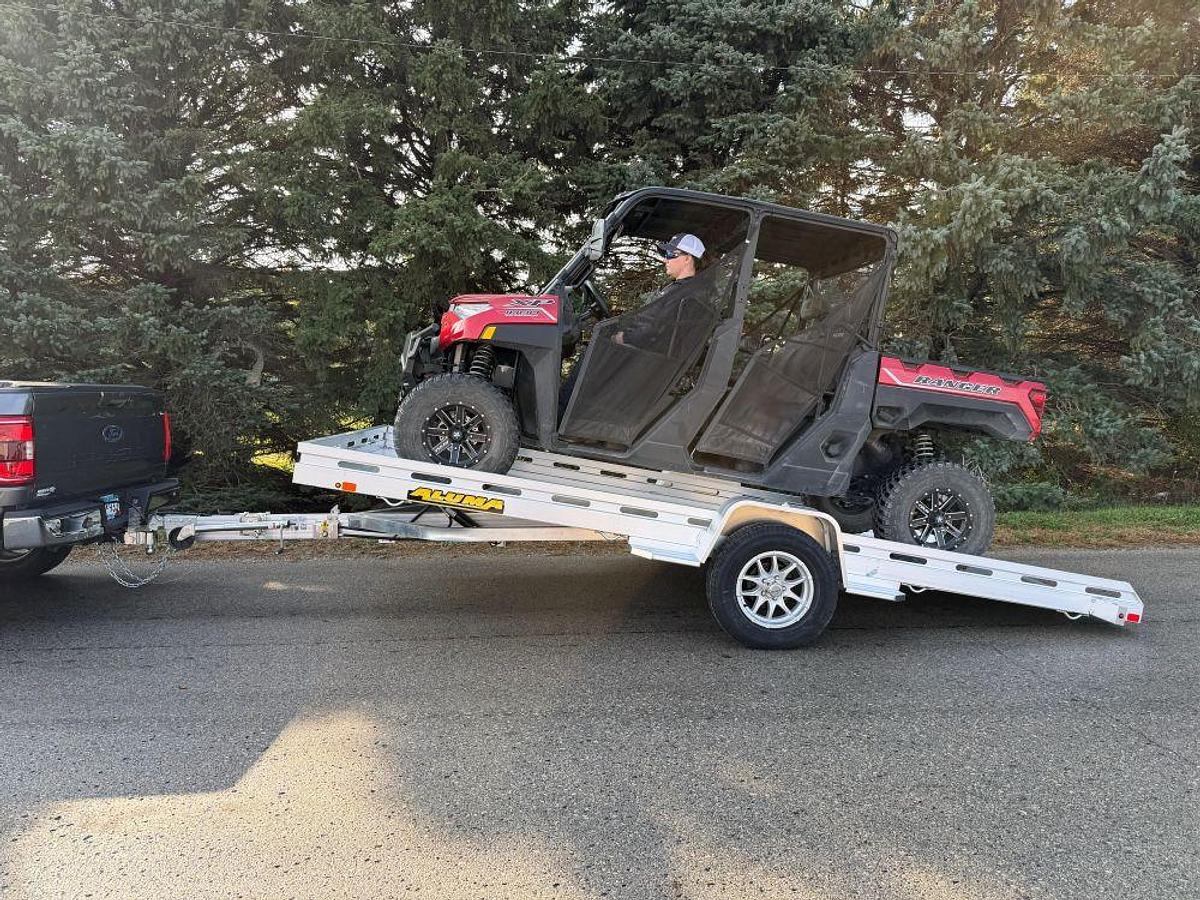 8015S TILT Utility Trailer