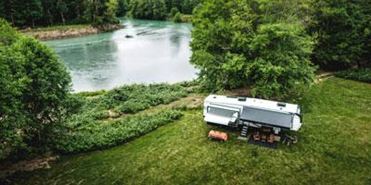 SportTrek Touring Edition Fifth Wheel STTF353VRK
