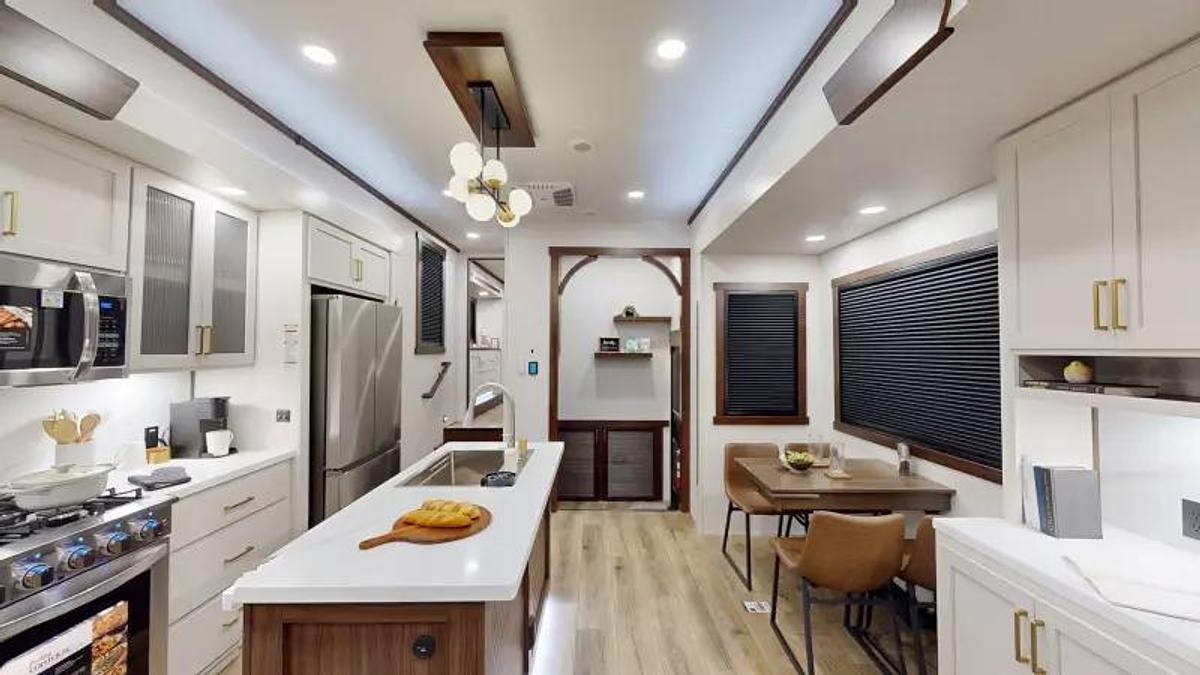 Explore 2027 Fifth Wheels 361RL Floorplan