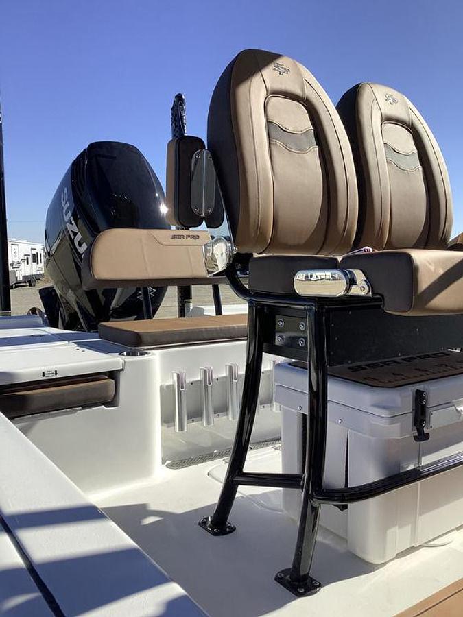 2025 Sea Pro 230 DLX
