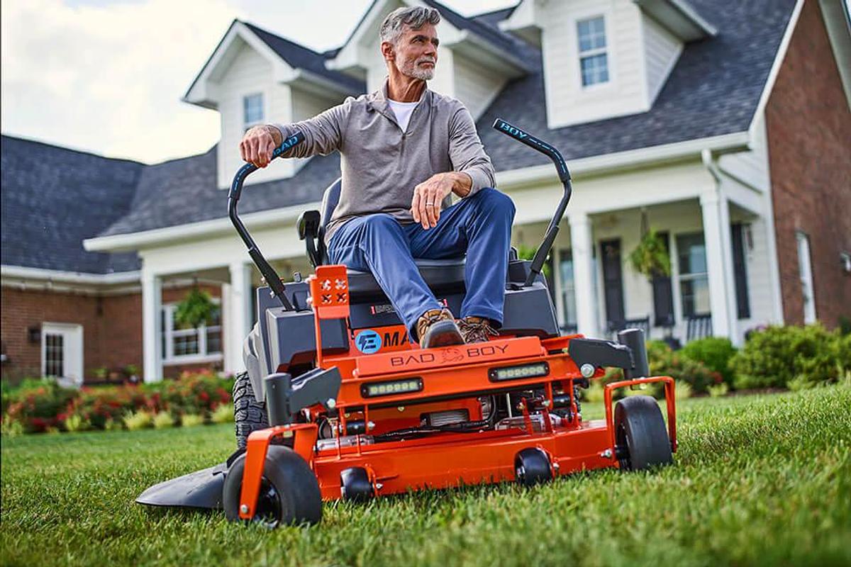 E-Magnum Electric Zero Turn Mower