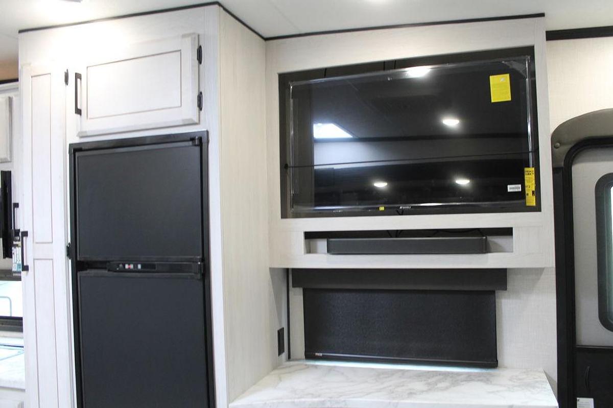 2023 KZ RV Durango Half-Ton D274BHD