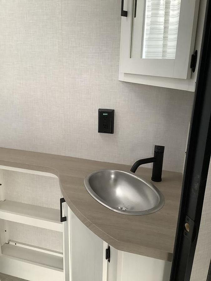 2025 Venture RV Sienna 271 VBH