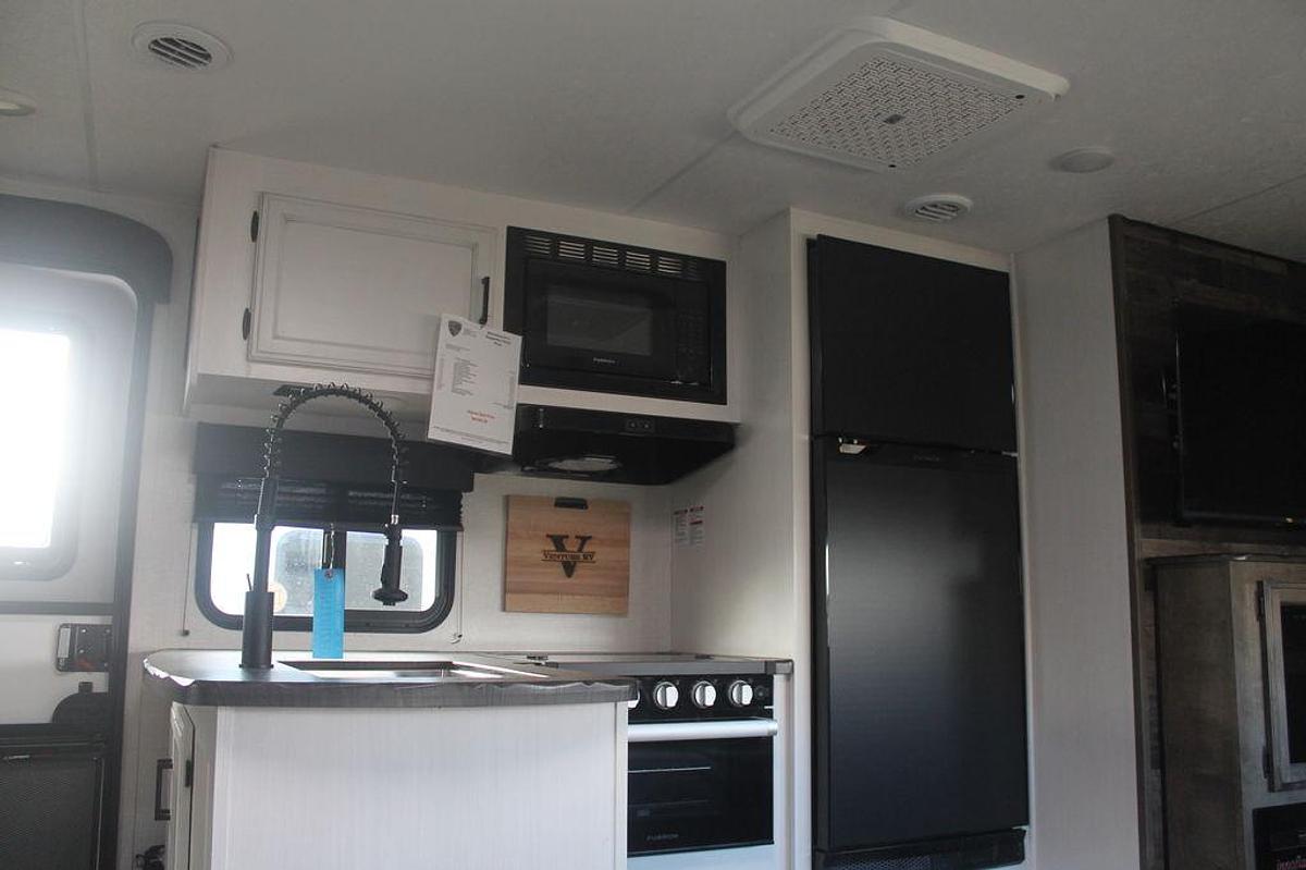 2023 Venture RV Stratus SR291VQB