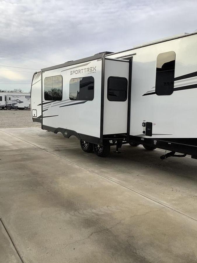 2025 Venture RV SportTrek STT292VRB