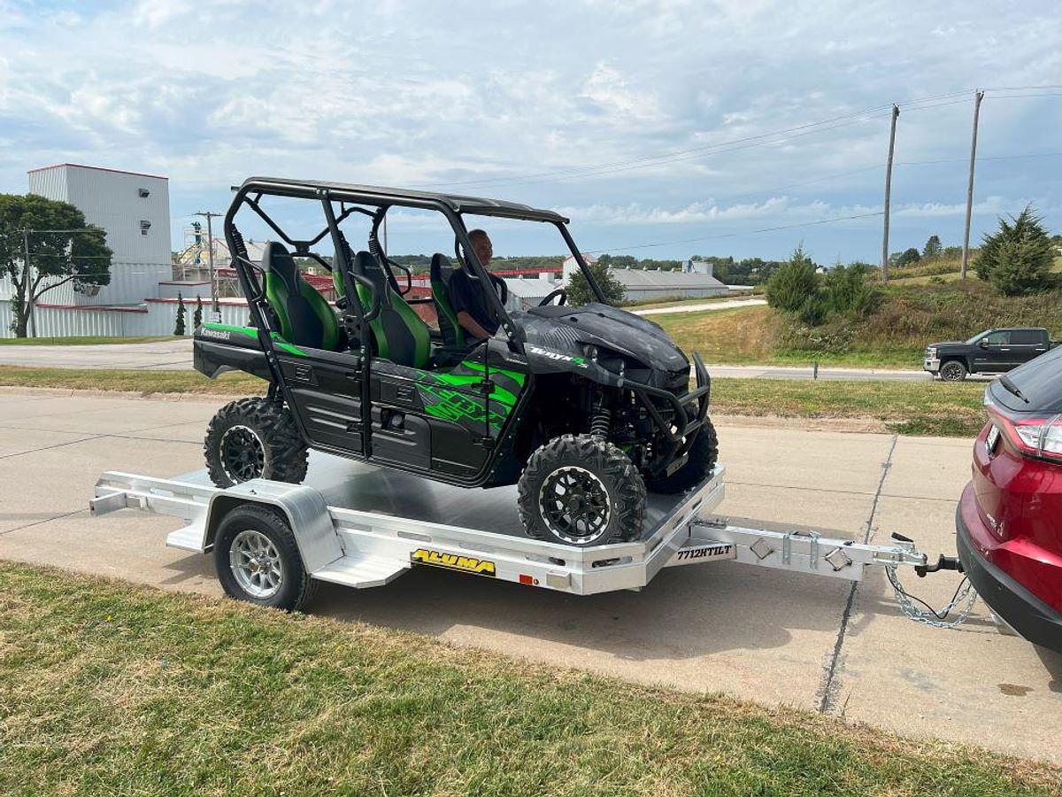 7712H TILT Utility Trailer