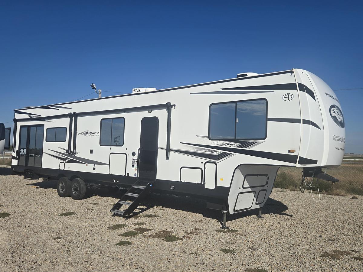 Used 2025 Forest River Wolf Pack 350 pack 15