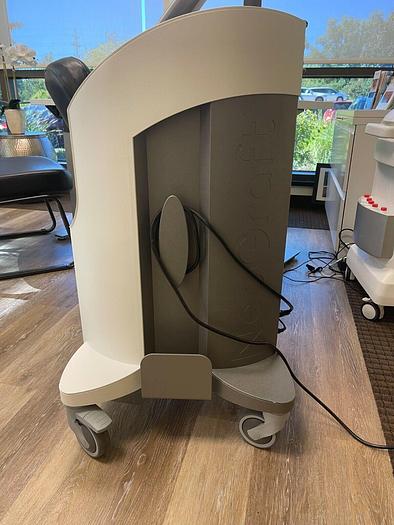 Used 2018 Venus Concept NeoGraft 2.0 ~ Single Owner System ~ Includes 112,644 Grafts