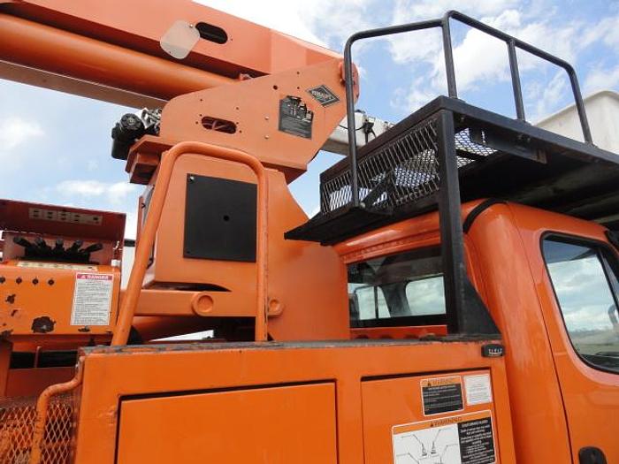 Used 2011 FREIGHTLINER BUSINESS CLASS M2 106