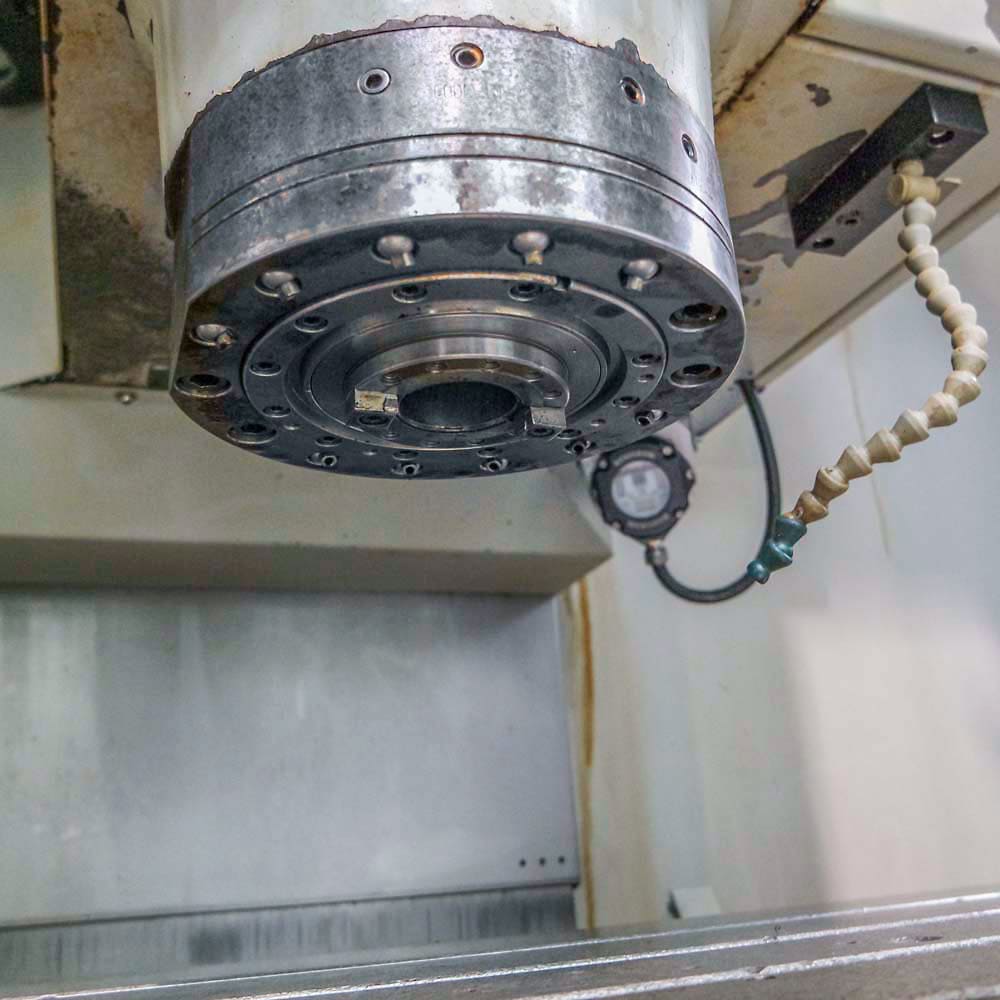 Used Bridgeport XR 1000 - Vertical Machining Centres - 2007
