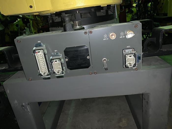Used FANUC R2000iC/125L 6 AXIS CNC ROBOT WITH R30iB CONTROLLER, IR VISION, 125KG X 3,100 MM H REACH