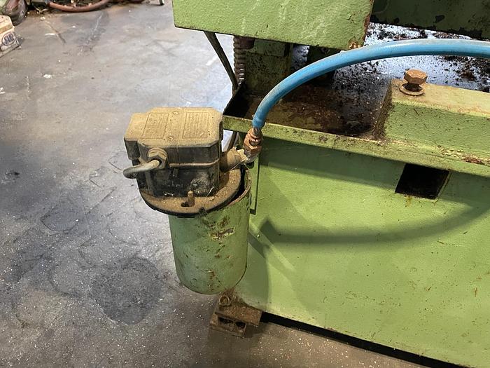 Gebruikt Bauer ES 300 BA half automaat bandzaag lintzaag metaalzaag