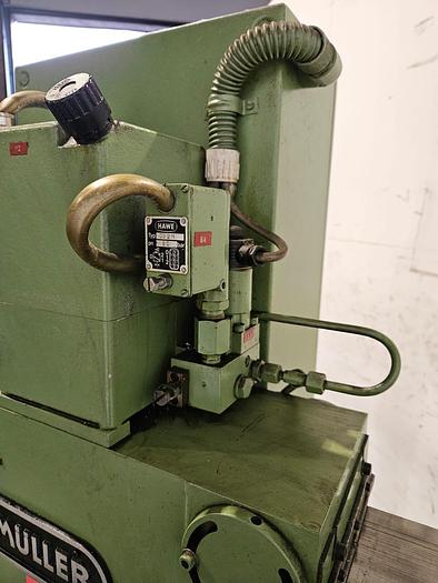 Gebruikt Otto Müller Radiaalboormachine