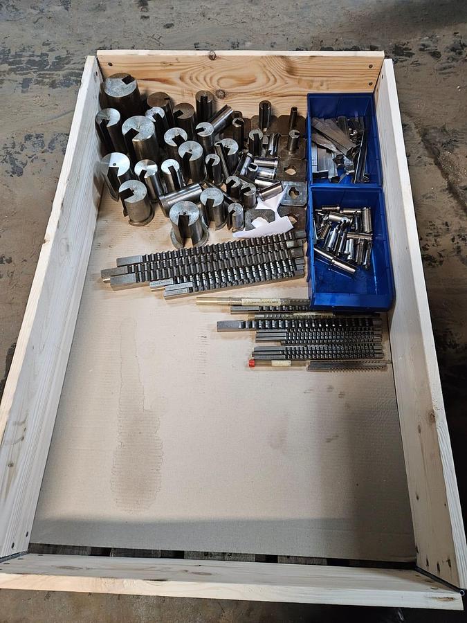 Gebruikt Yeo Sheng Machinery TSH-TUVB-1010 Spiebaan Machine