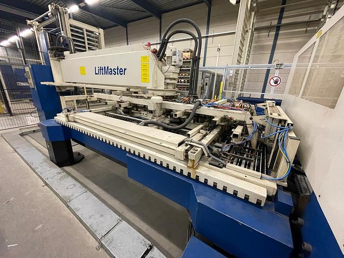 Gebruikt 2000 Trumpf Trumatic TC L3030