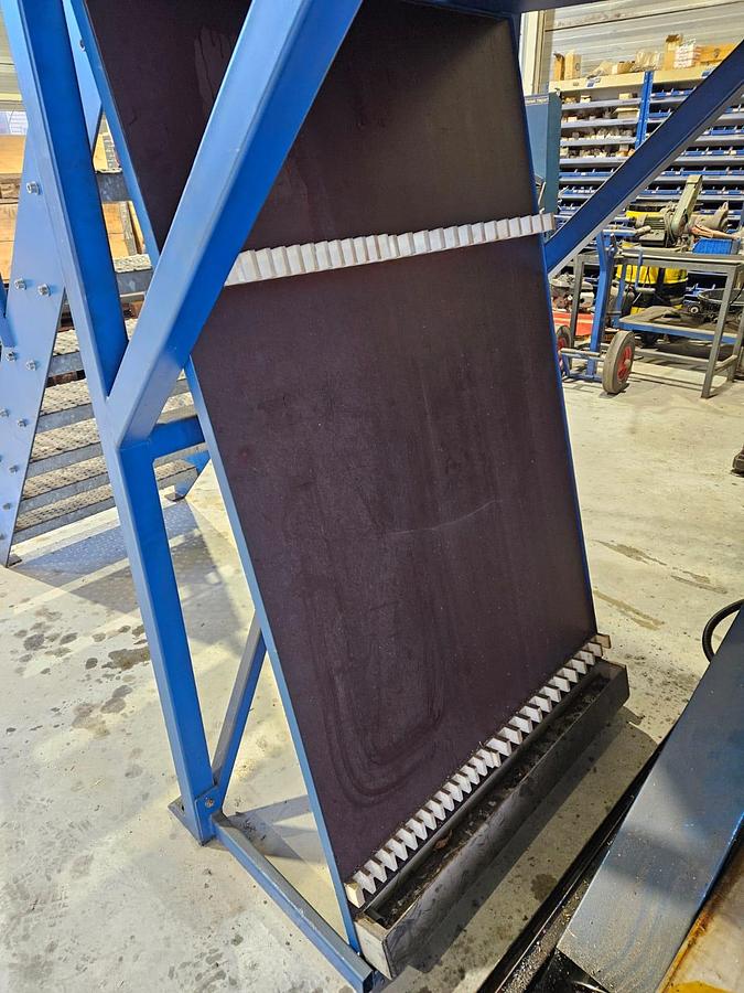 Gebruikt Yeo Sheng Machinery TSH-TUVB-1010 Spiebaan Machine