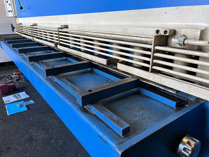 Gebruikt 1999 Haco TS 3006