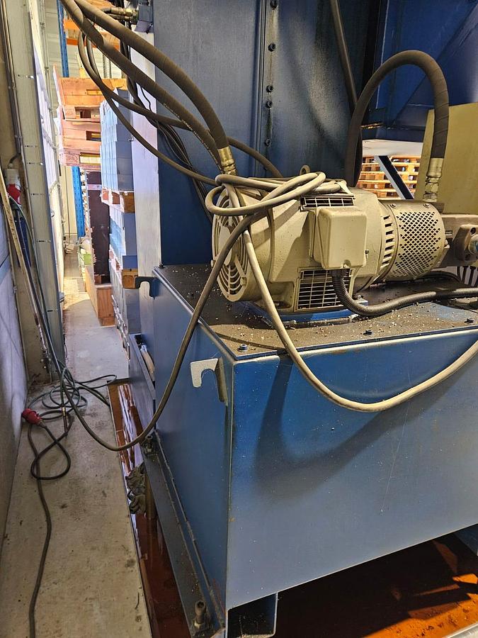 Gebruikt Yeo Sheng Machinery TSH-TUVB-1010 Spiebaan Machine