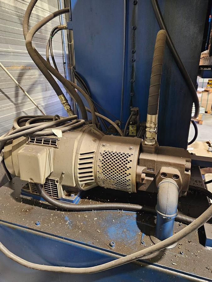 Gebruikt Yeo Sheng Machinery TSH-TUVB-1010 Spiebaan Machine