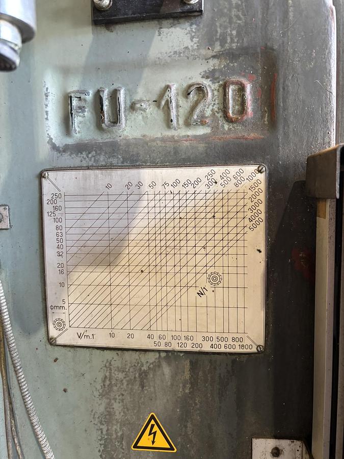 Gebruikt Dormac FU 120 met digitale uitlezing freesmachine freesbank