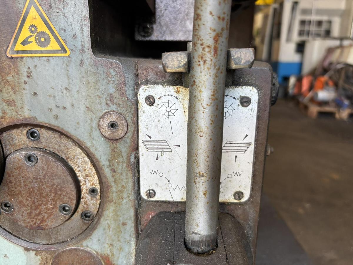 Gebruikt Dormac FU 120 met digitale uitlezing freesmachine freesbank