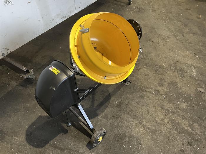 Gebruikt 2005 Universal