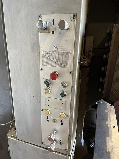 Gebruikt 1980 Donewell 80-2500