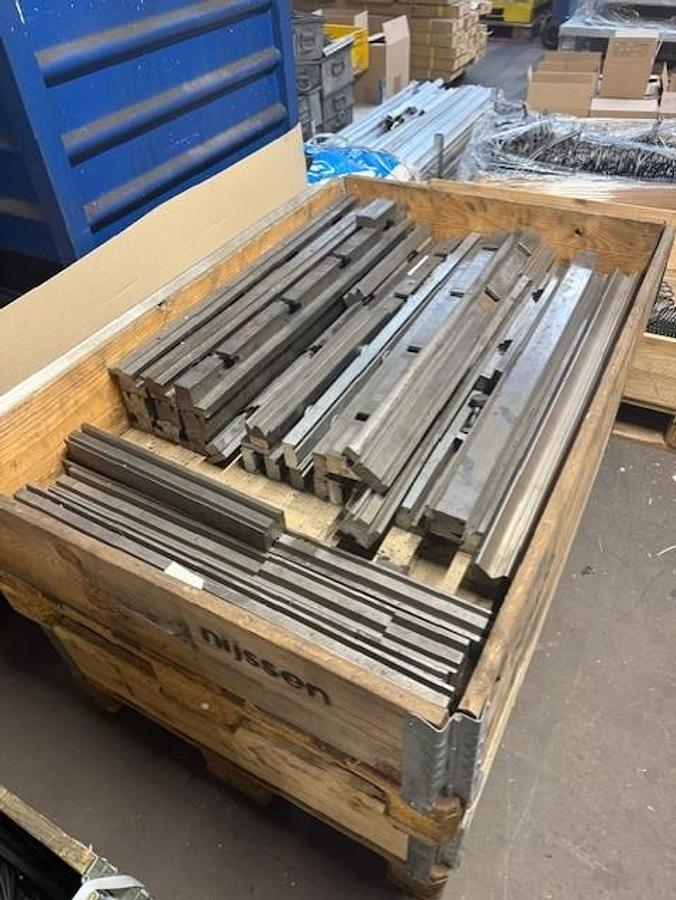 Gebruikt Yeo Sheng Machinery TSH-TUVB-1010 Spiebaan Machine