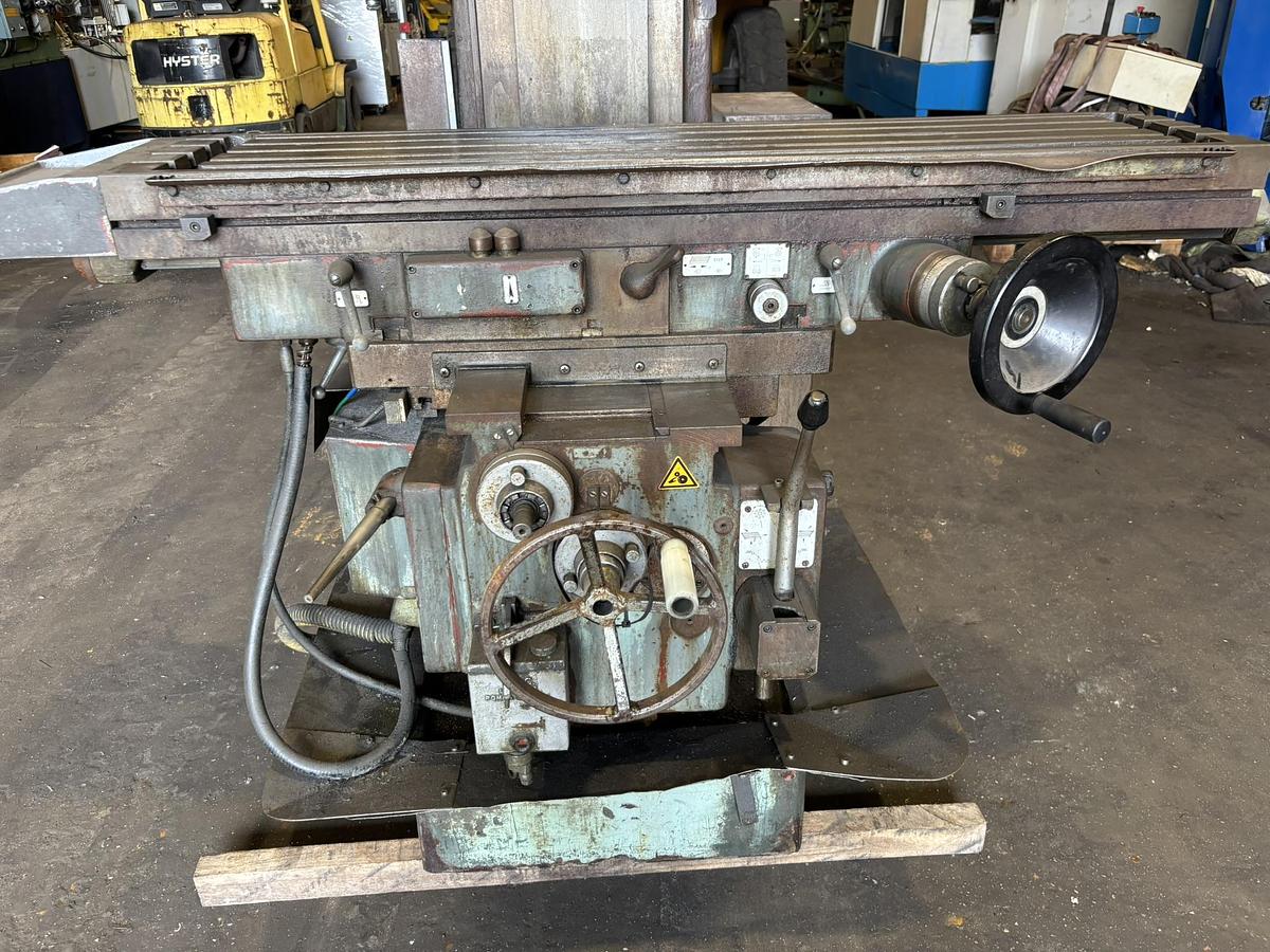 Gebruikt Dormac FU 120 met digitale uitlezing freesmachine freesbank