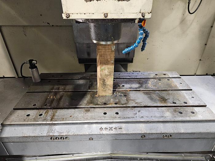 Gebruikt Cincinnati Milacron Lancer 1250