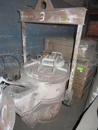 Used MODERN POURING LADLE