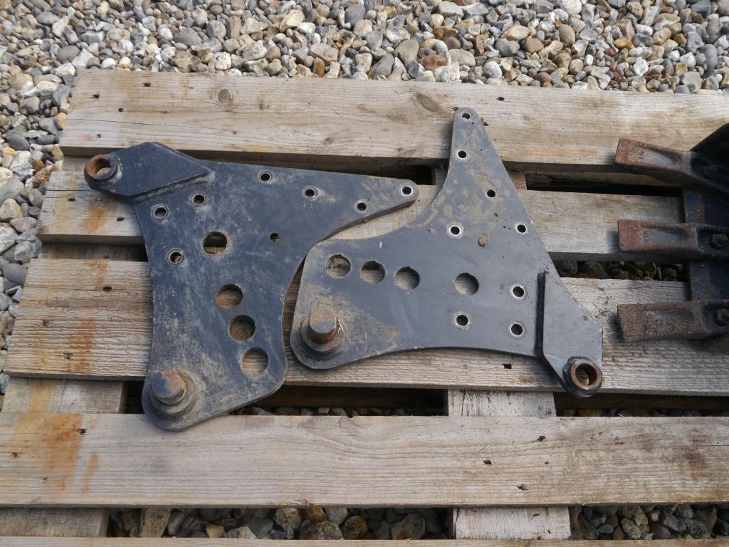 Used Lewis 110 Back Actor