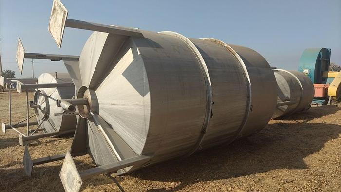 Used Tank, 4,500 Gallon, S/st, Cone Bottom, On Legs #S744778