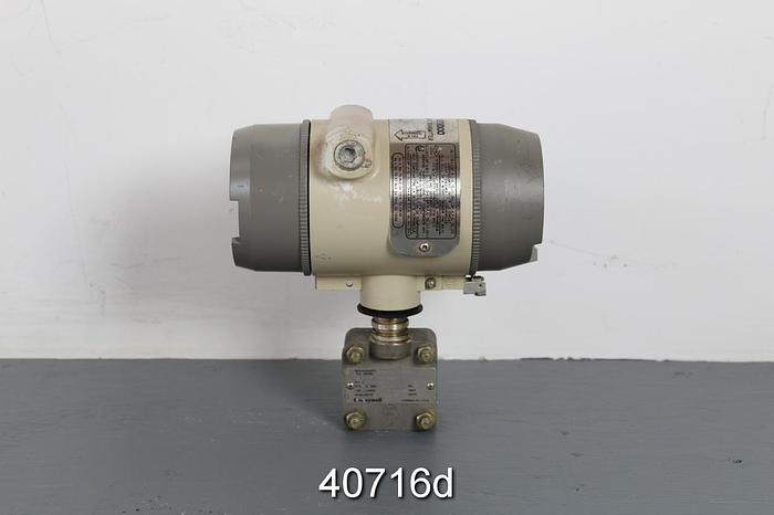 Used Honeywell ST300 Smart Transmitter, Model STG644-E1G-00000-DM.LP.MB.C1C3-634C #40716