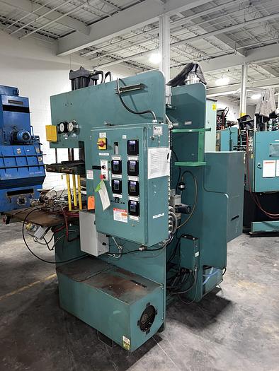 Used MPI INJECTION EQUIPMENT 54-50 Wax Press