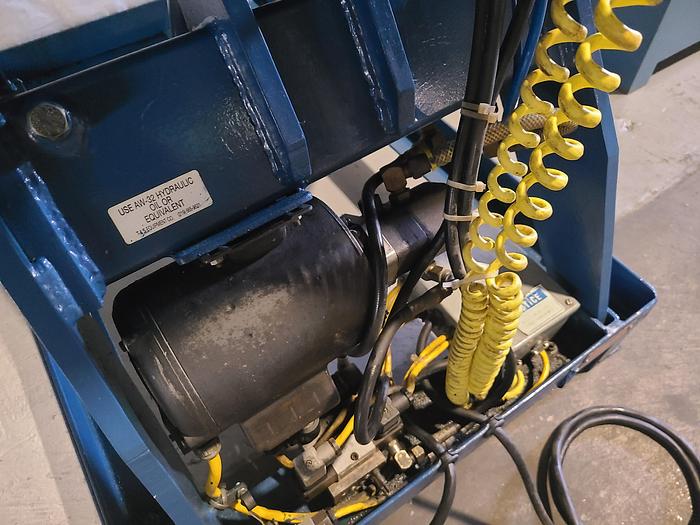 Used Vestil Hydraulic Lift ?