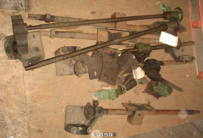 Used Felt Stretcher, 36" Long Screw, 32" Take-Up, 67-1/2" Roll #11659