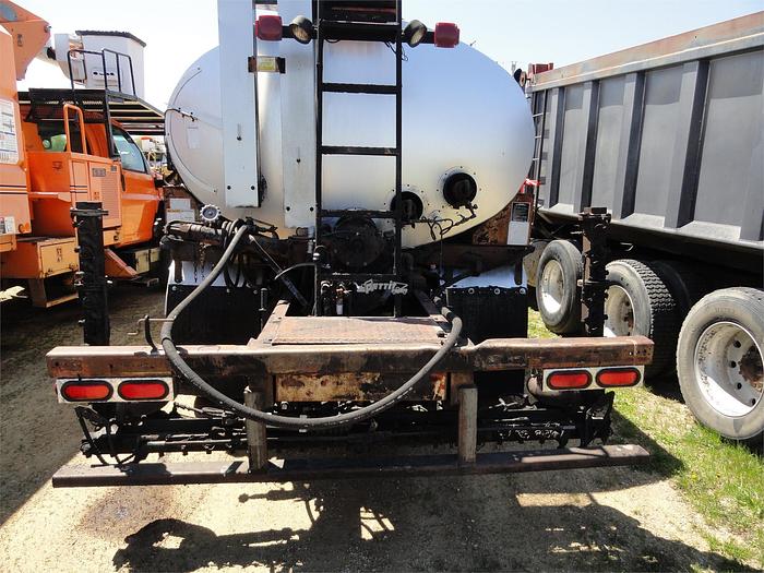 Used 1996 FORD F800