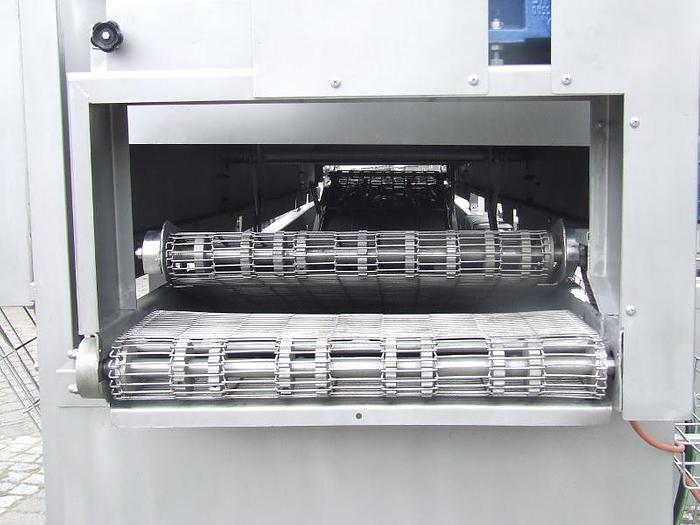 Usado "STORK" TBM 600 unidad de fritura con una cinta que presiona el producto y un depósito de aceite