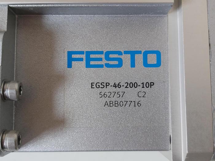 Servomotor + Elektroschlitten, EMMS-AS-70-M-LS-RMB + EGSK-46-200-10P, Festo gebraucht-Top