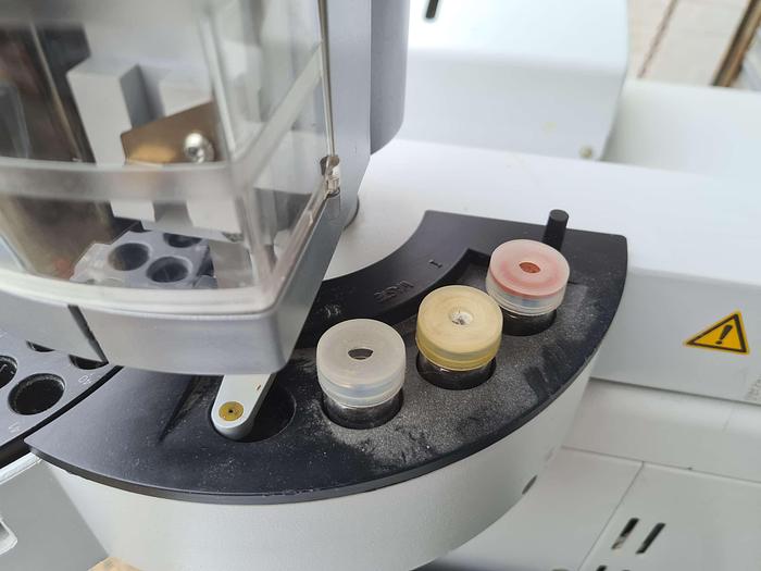 Used Varian 3900 GC with CP-8400 Autosampler