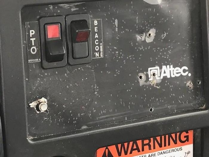 Used 2009 International 7300 4x4 Altec AA755-MH 60ft Bucket Truck - C17271